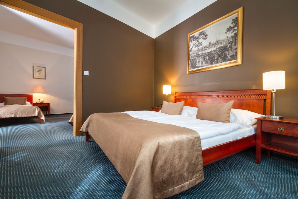 Hotel Harmony — Hotel rooms in Prague, Prague