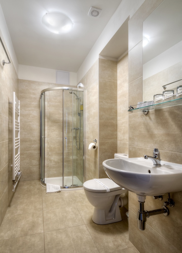 Hotel Harmony — Hotel rooms in Prague, Prague