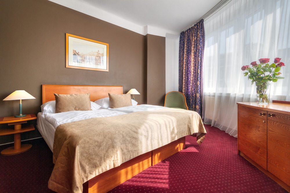 Hotel Harmony — Hotel rooms in Prague, Prague