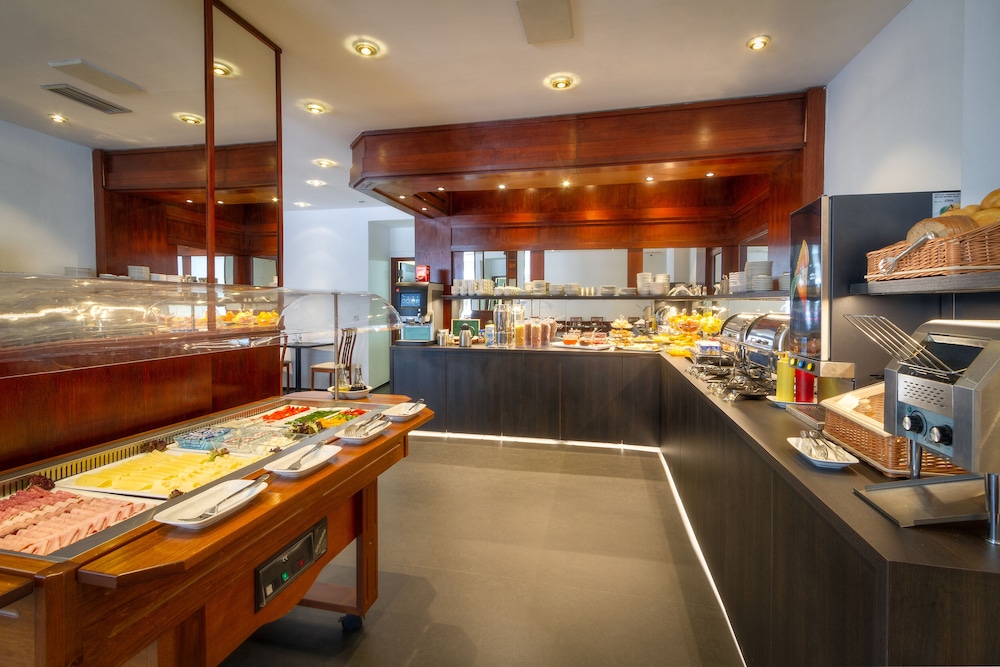 Hotel Harmony — Restaurant & bars in Prague, Prague