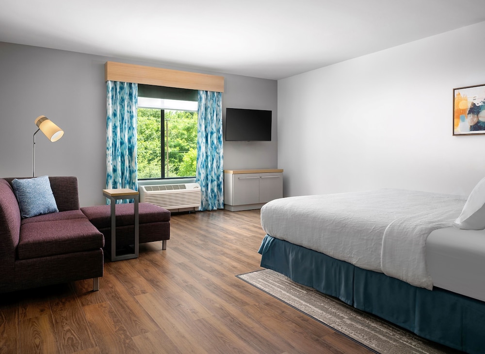 Hilton Garden Inn Grapevine at Silverlake Crossing — Hotel rooms in Grapevine, Texas