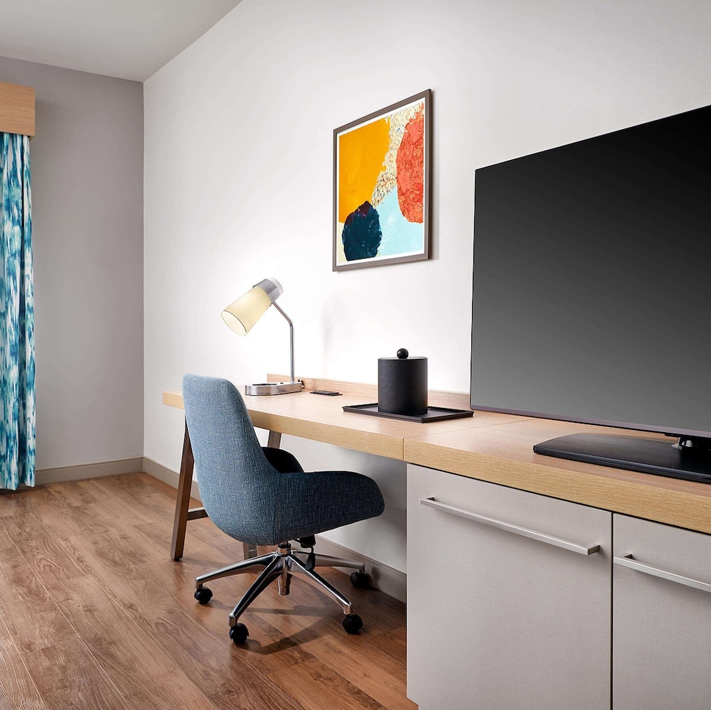 Hilton Garden Inn Grapevine at Silverlake Crossing — Hotel rooms in Grapevine, Texas
