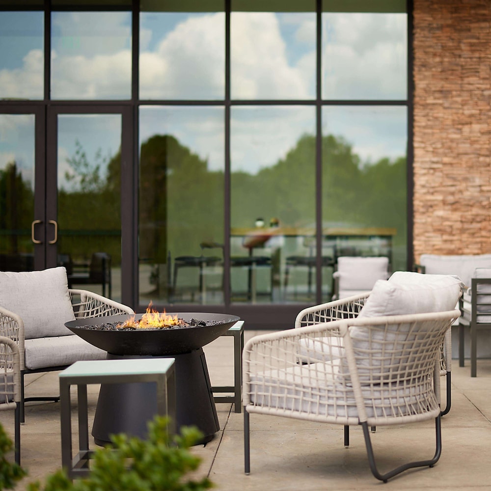 Hilton Garden Inn Grapevine at Silverlake Crossing — Restaurant & bars in Grapevine, Texas