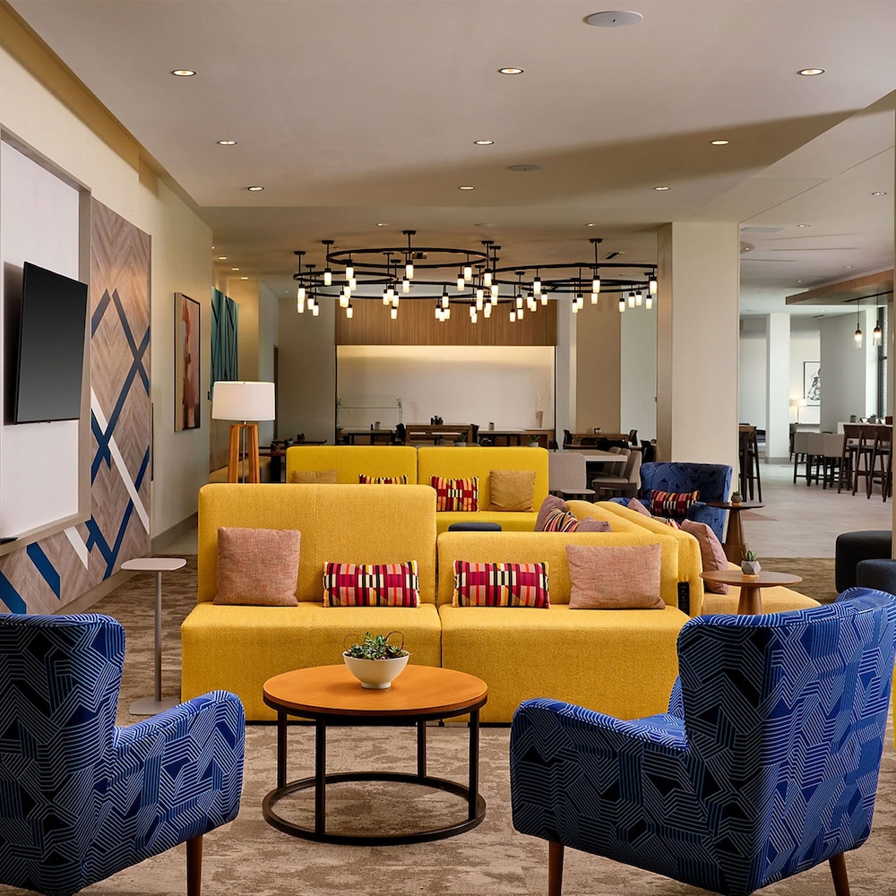 Hilton Garden Inn Grapevine at Silverlake Crossing — Restaurant & bars in Grapevine, Texas