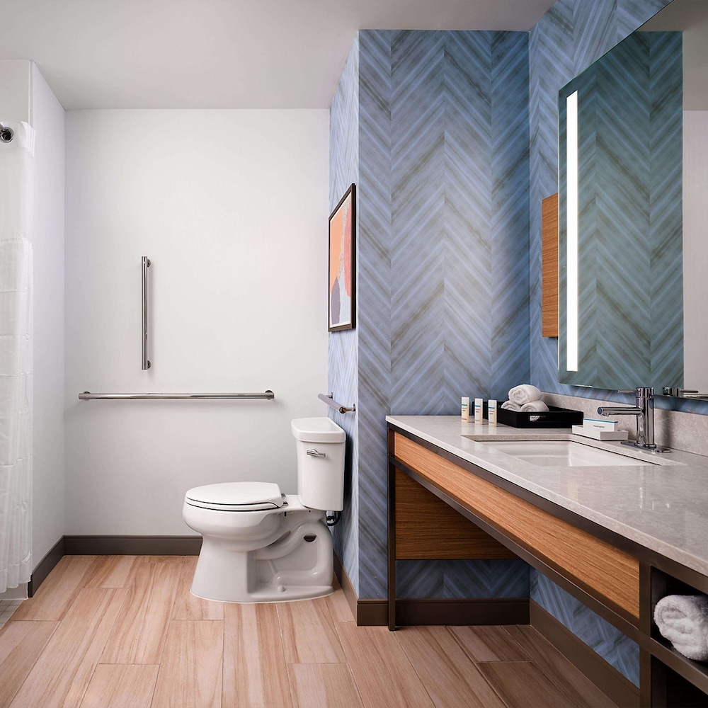 Hilton Garden Inn Grapevine at Silverlake Crossing — Hotel rooms in Grapevine, Texas