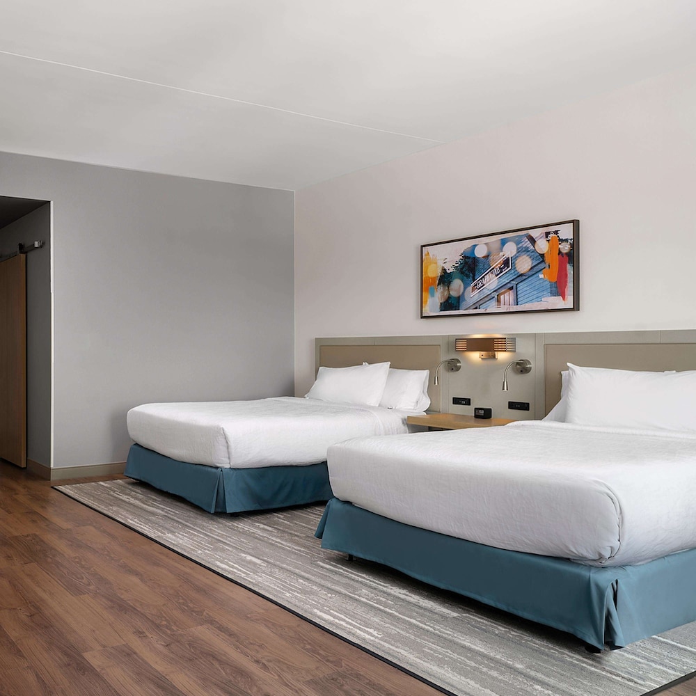 Hilton Garden Inn Grapevine at Silverlake Crossing — Hotel rooms in Grapevine, Texas