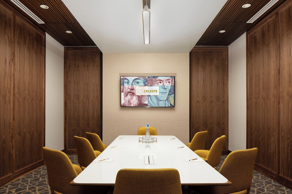 The Celeste Hotel, Orlando, a Tribute Portfolio Hotel — Hotel rooms in Orlando, Florida
