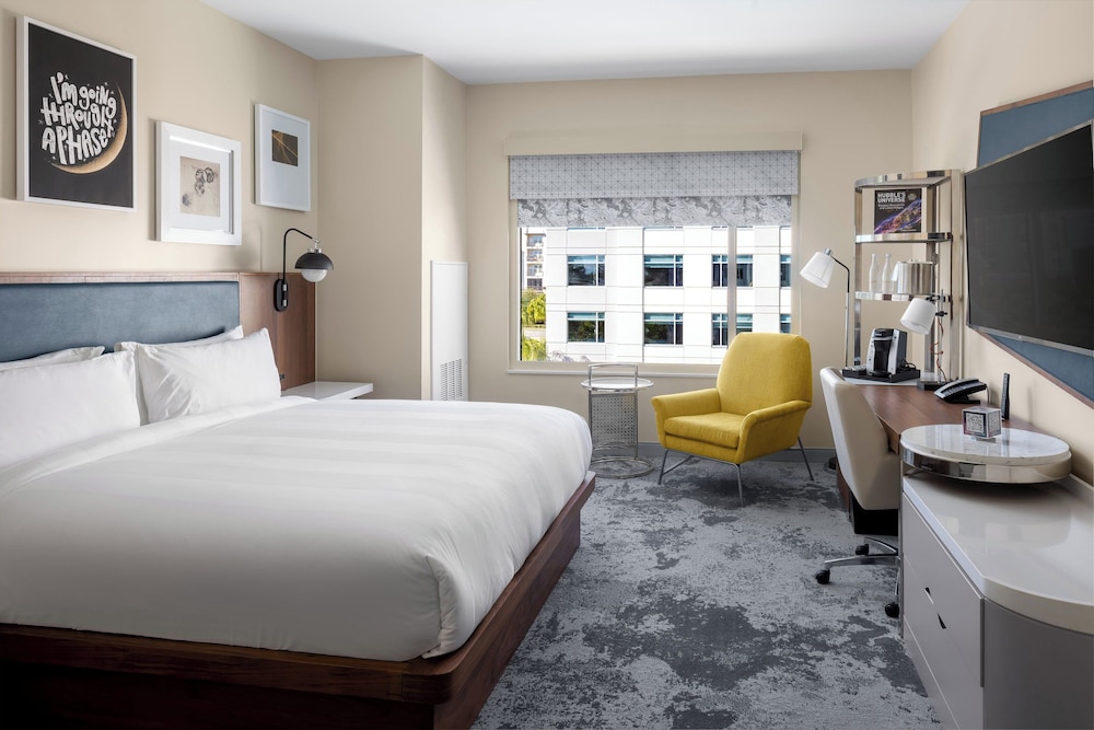 The Celeste Hotel, Orlando, a Tribute Portfolio Hotel — Hotel rooms in Orlando, Florida