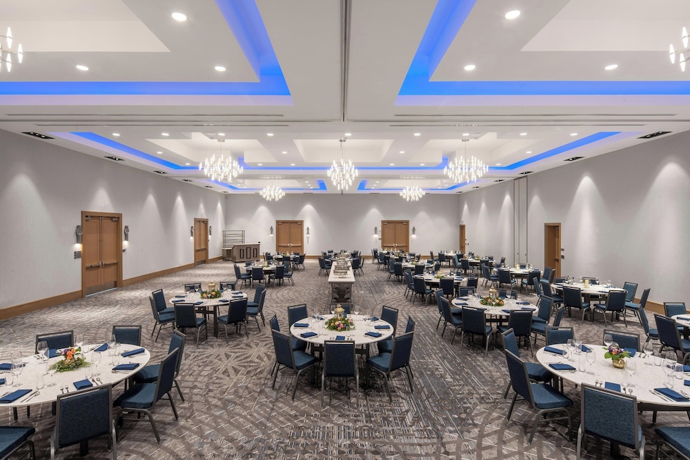 The Celeste Hotel, Orlando, a Tribute Portfolio Hotel — Restaurant & bars in Orlando, Florida