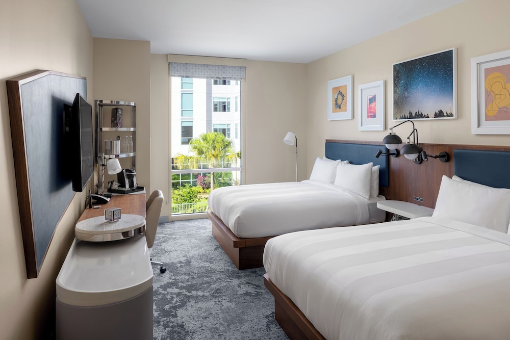 The Celeste Hotel, Orlando, a Tribute Portfolio Hotel — Hotel rooms in Orlando, Florida