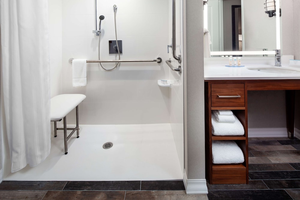 Homewood Suites by Hilton Boston Seaport District — Hotel rooms in Boston, Massachusetts