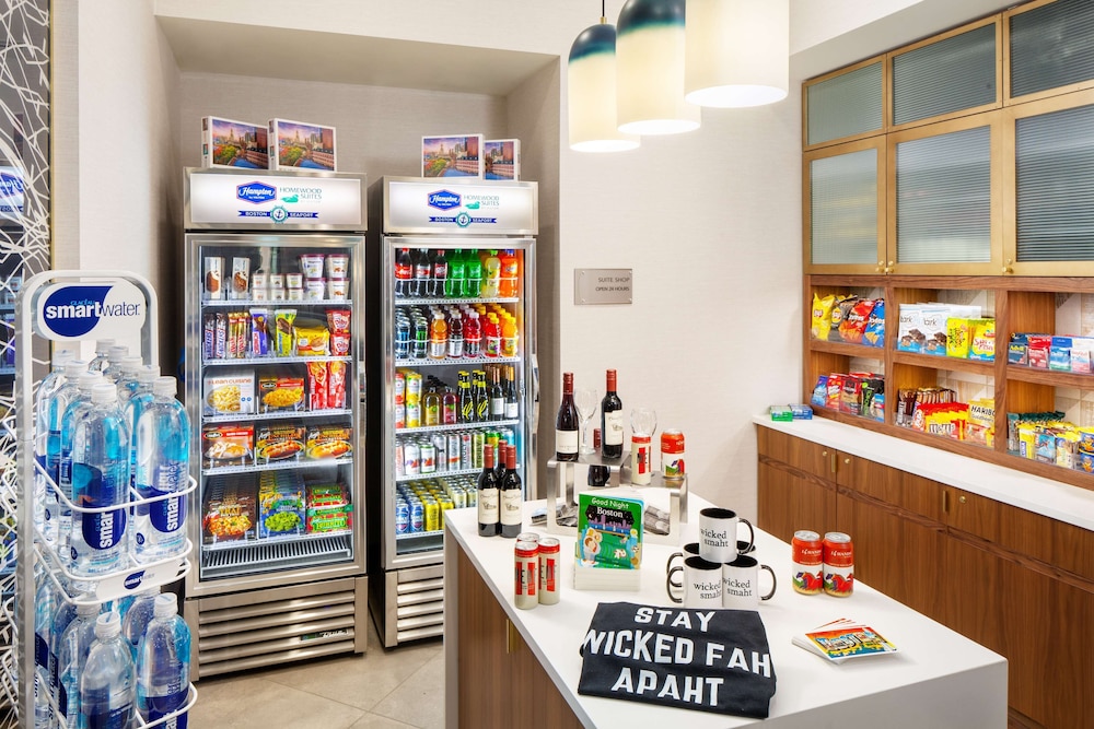 Homewood Suites by Hilton Boston Seaport District — Restaurant & bars in Boston, Massachusetts