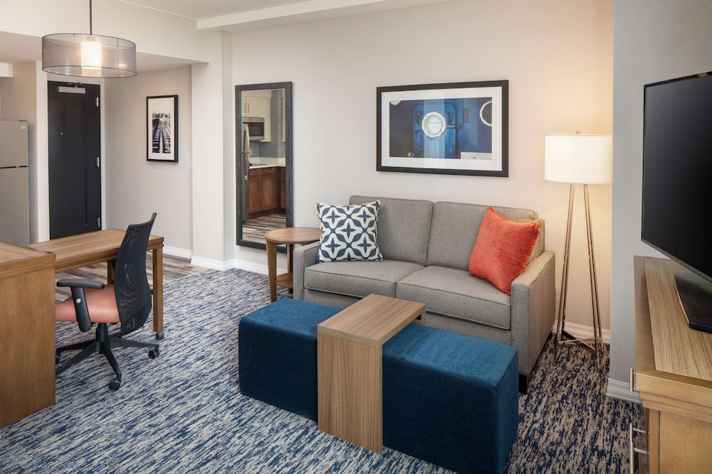 Homewood Suites by Hilton Boston Seaport District — Hotel rooms in Boston, Massachusetts