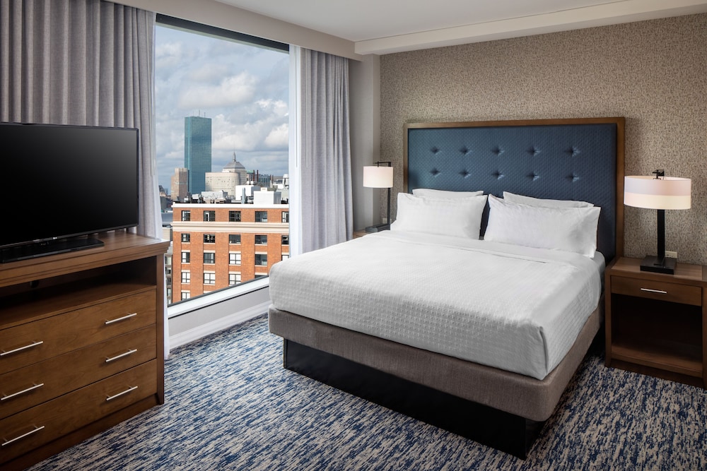 Homewood Suites by Hilton Boston Seaport District — Hotel rooms in Boston, Massachusetts