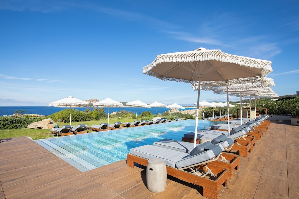 Mangia's Santa Teresa Sardinia, Curio Collection by Hilton — Swimming pool in Capo Testa, Sardinia