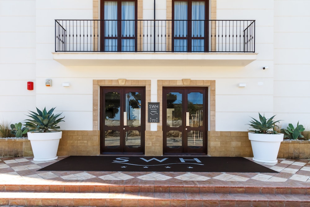 SEAWATER HOTEL BIO & BEAUTY SPA — Hotel building in Marsala, Sicily