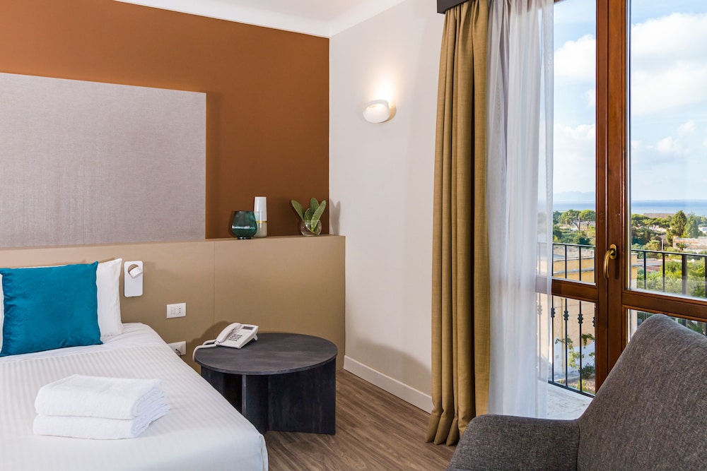 SEAWATER HOTEL BIO & BEAUTY SPA — Hotel rooms in Marsala, Sicily