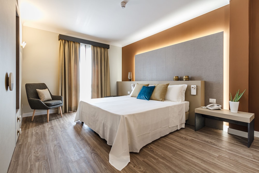SEAWATER HOTEL BIO & BEAUTY SPA — Hotel rooms in Marsala, Sicily