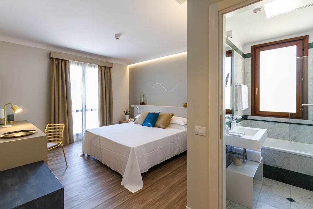 SEAWATER HOTEL BIO & BEAUTY SPA — Hotel rooms in Marsala, Sicily