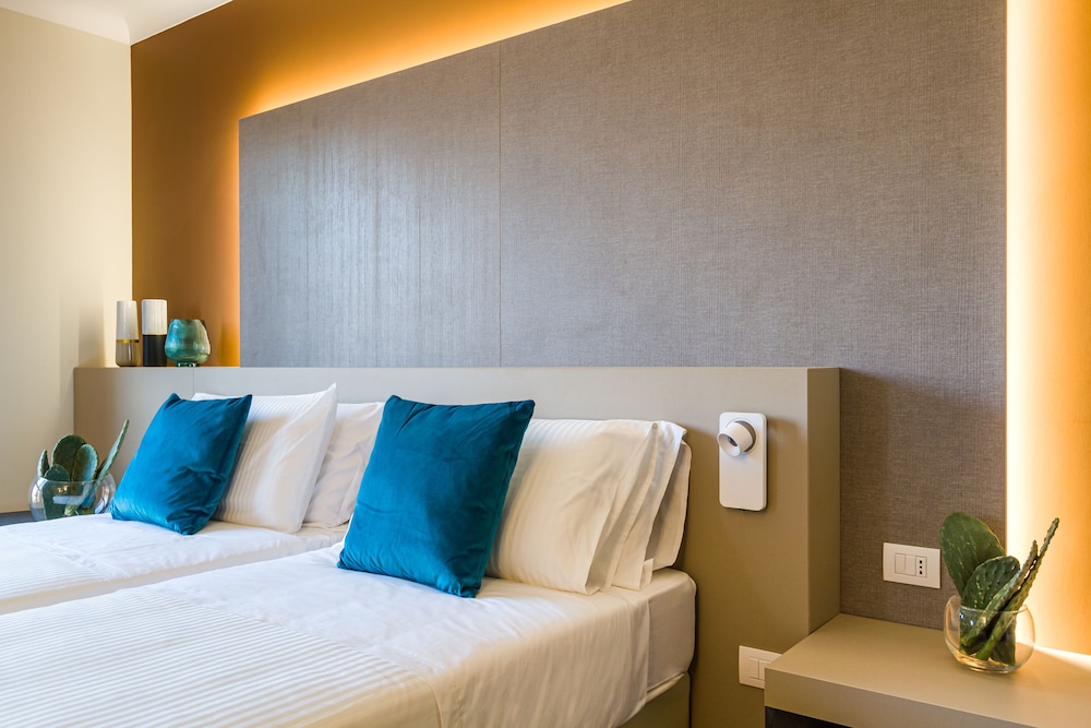 SEAWATER HOTEL BIO & BEAUTY SPA — Hotel rooms in Marsala, Sicily