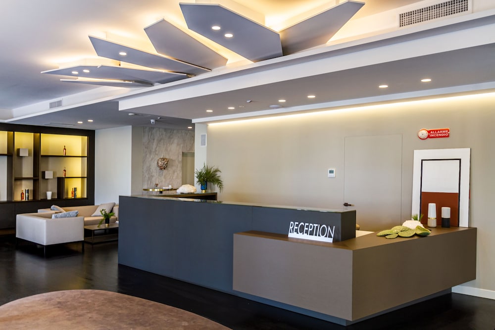 SEAWATER HOTEL BIO & BEAUTY SPA — Hotel building in Marsala, Sicily