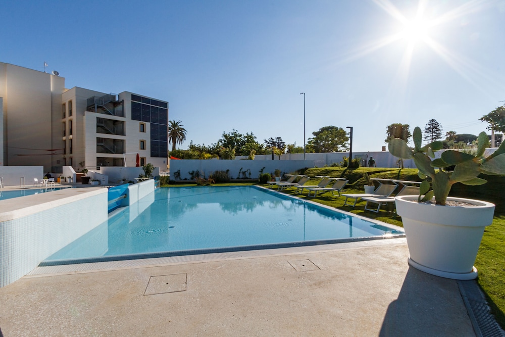 SEAWATER HOTEL BIO & BEAUTY SPA — Swimming pool in Marsala, Sicily