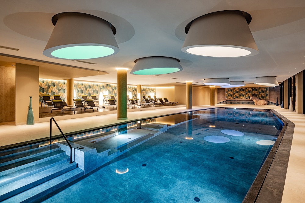 ARIA Retreat & SPA - The Leading Hotels of the World — Swimming pool in Porlezza, Lombardy