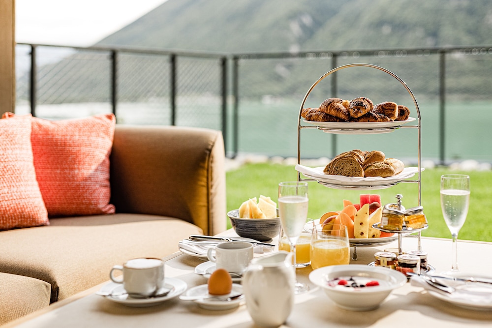 ARIA Retreat & SPA - The Leading Hotels of the World — Restaurant & bars in Porlezza, Lombardy
