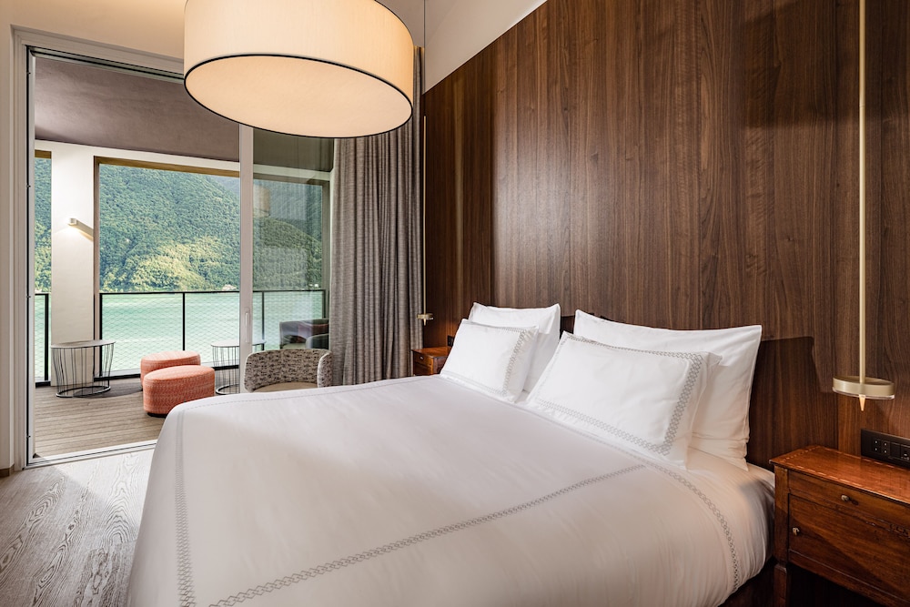ARIA Retreat & SPA - The Leading Hotels of the World — Hotel rooms in Porlezza, Lombardy