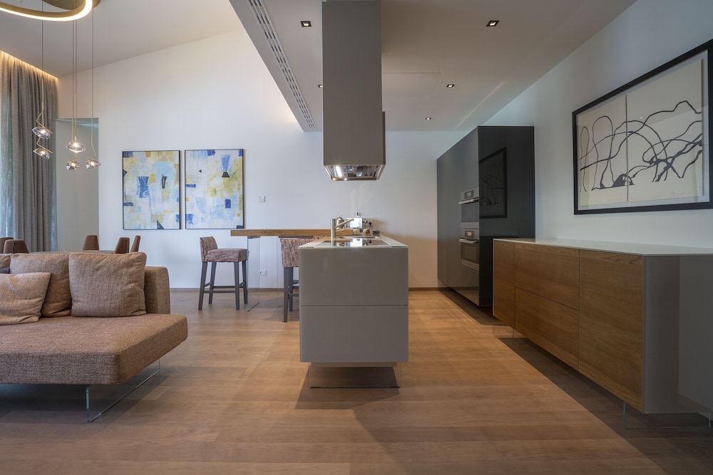 ARIA Retreat & SPA - The Leading Hotels of the World — Hotel rooms in Porlezza, Lombardy