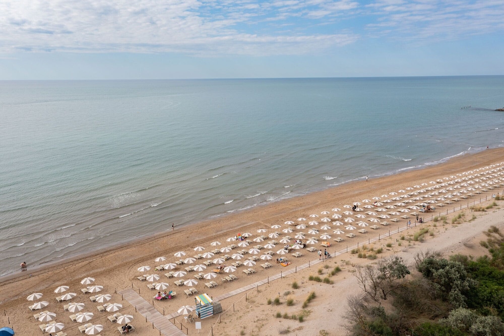 Club Del Sole Jesolo Family Resort — Beach in Jesolo, Veneto