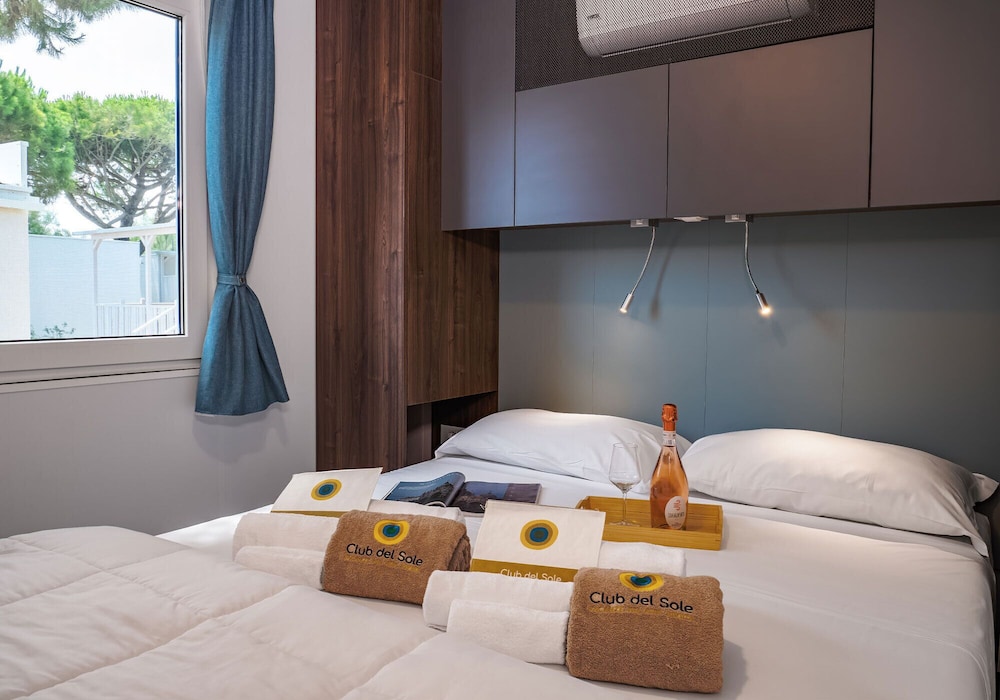 Club Del Sole Jesolo Family Resort — Hotel rooms in Jesolo, Veneto