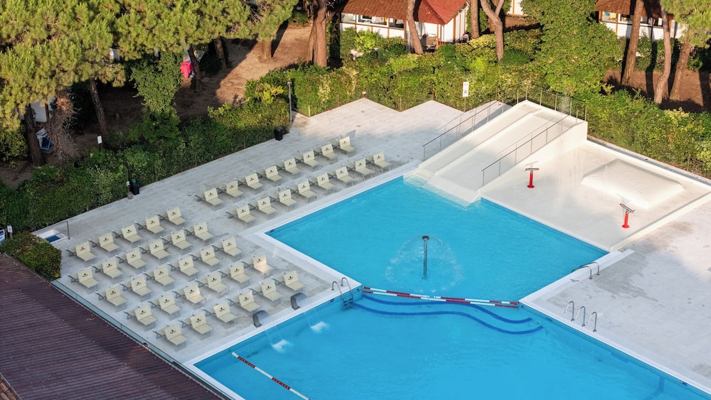 Club Del Sole Jesolo Family Resort — Swimming pool in Jesolo, Veneto