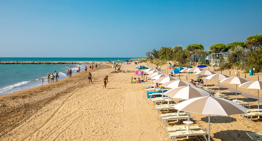 Club Del Sole Jesolo Family Resort — Beach in Jesolo, Veneto