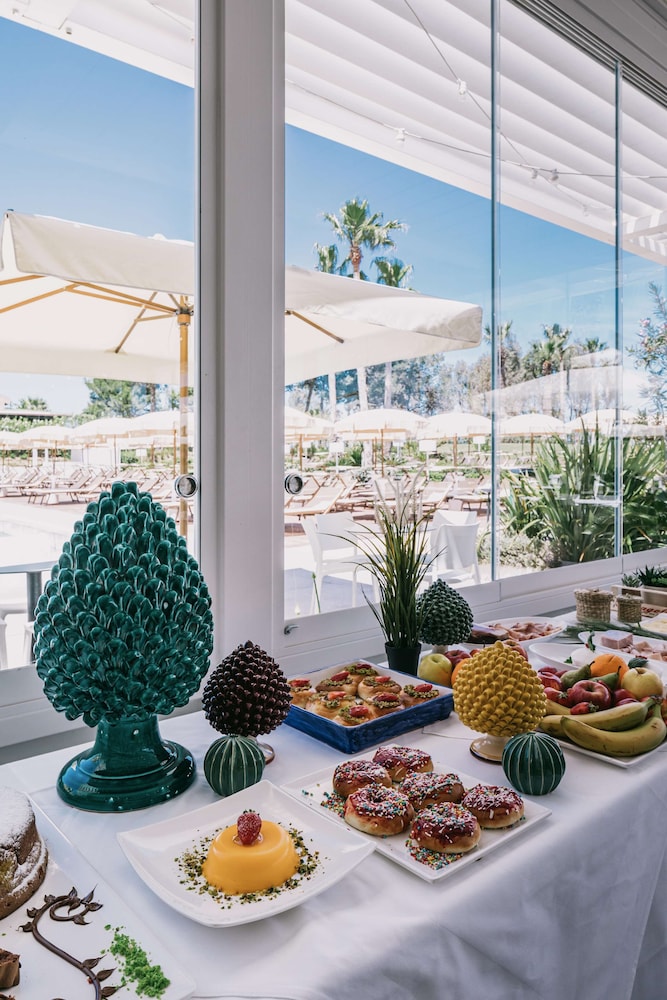 Mangia's Himera Resort — Restaurant & bars in Campofelice di Roccella, Sicily