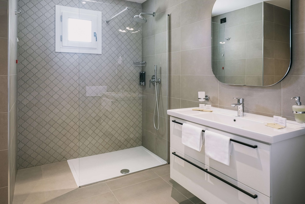 Mangia's Himera Resort — Hotel rooms in Campofelice di Roccella, Sicily