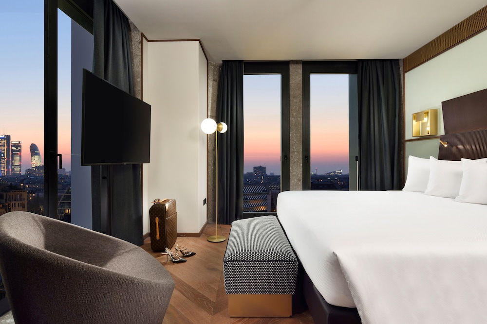 Milano Verticale | UNA Esperienze | Preferred Hotels and Resorts — Hotel rooms in Milan, Lombardy
