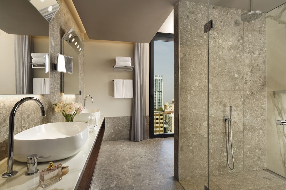 Milano Verticale | UNA Esperienze | Preferred Hotels and Resorts — Hotel rooms in Milan, Lombardy