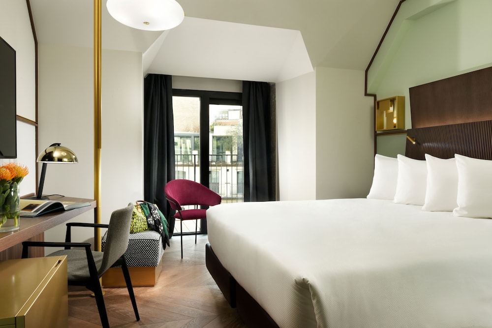 Milano Verticale | UNA Esperienze | Preferred Hotels and Resorts — Hotel rooms in Milan, Lombardy