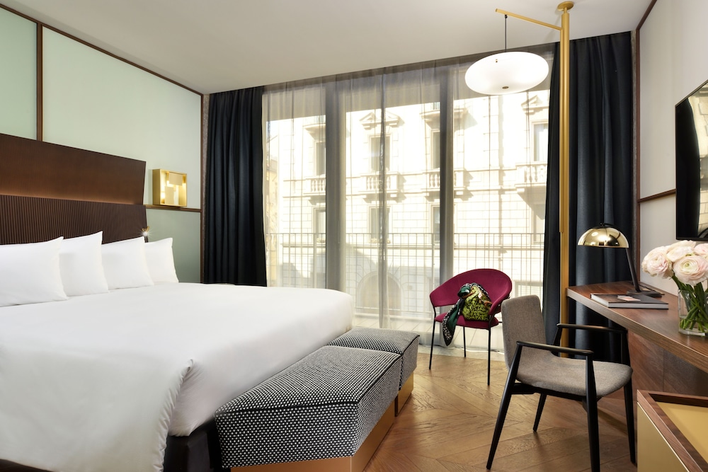 Milano Verticale | UNA Esperienze | Preferred Hotels and Resorts — Hotel rooms in Milan, Lombardy