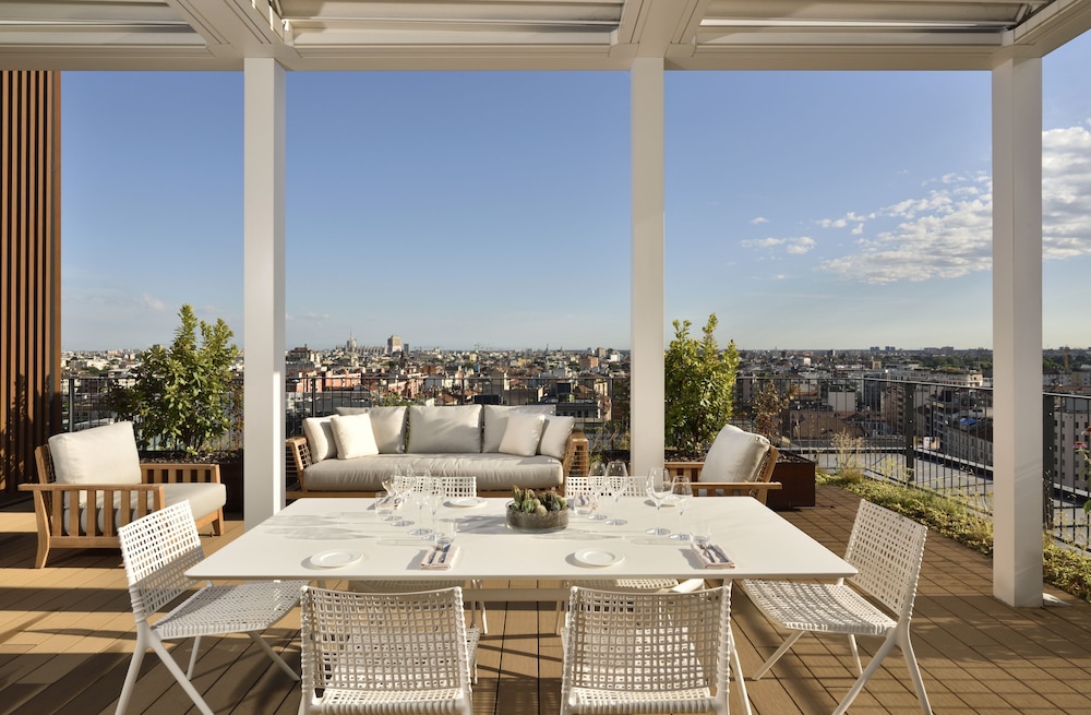 Milano Verticale | UNA Esperienze | Preferred Hotels and Resorts — Restaurant & bars in Milan, Lombardy