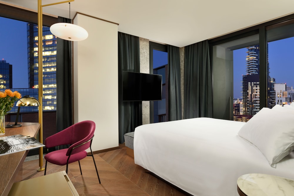 Milano Verticale | UNA Esperienze | Preferred Hotels and Resorts — Hotel rooms in Milan, Lombardy