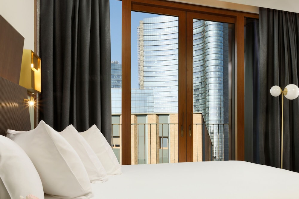 Milano Verticale | UNA Esperienze | Preferred Hotels and Resorts — Hotel rooms in Milan, Lombardy