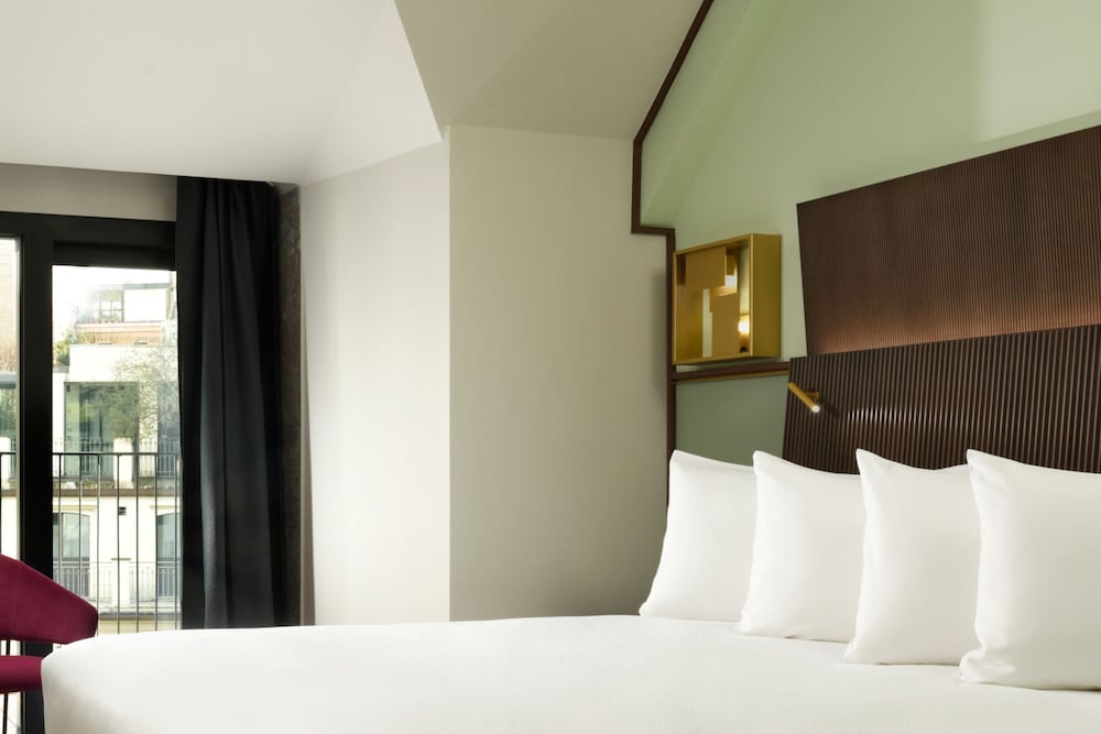 Milano Verticale | UNA Esperienze | Preferred Hotels and Resorts — Hotel rooms in Milan, Lombardy