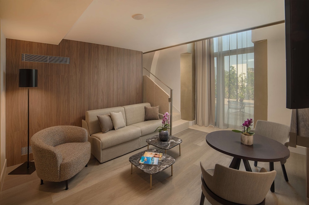 NH Collection Milano City Life — Hotel rooms in Milan, Lombardy