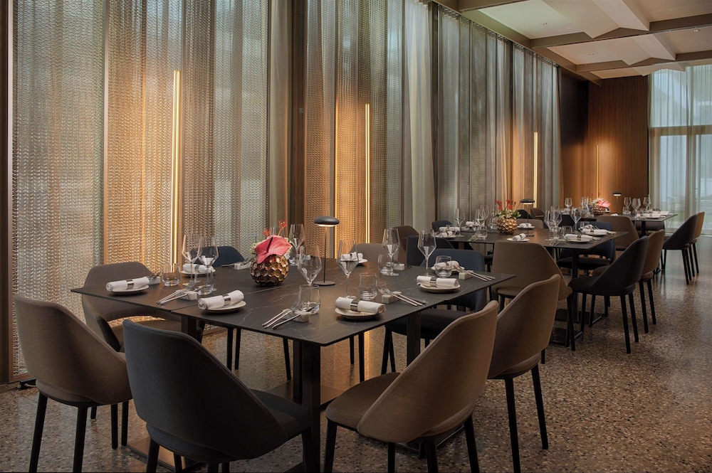 NH Collection Milano City Life — Restaurant & bars in Milan, Lombardy