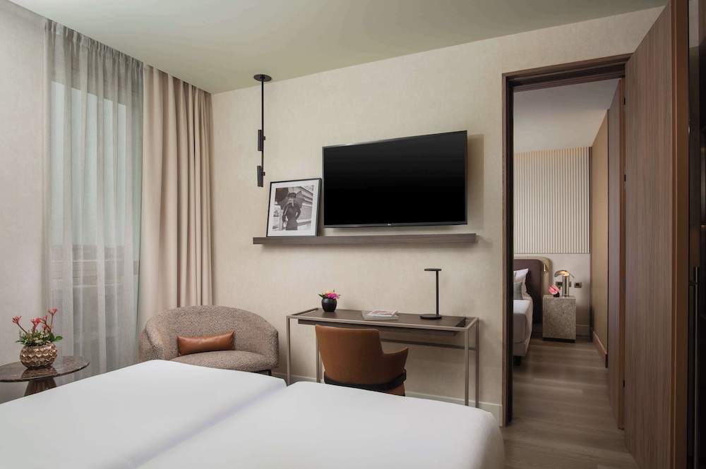 NH Collection Milano City Life — Hotel rooms in Milan, Lombardy