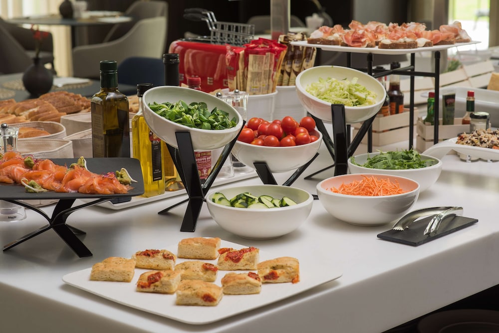 NH Collection Milano City Life — Restaurant & bars in Milan, Lombardy