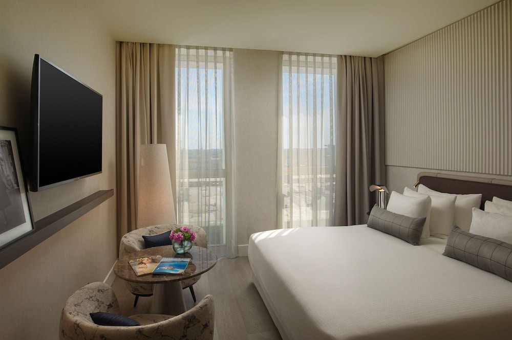 NH Collection Milano City Life — Hotel rooms in Milan, Lombardy