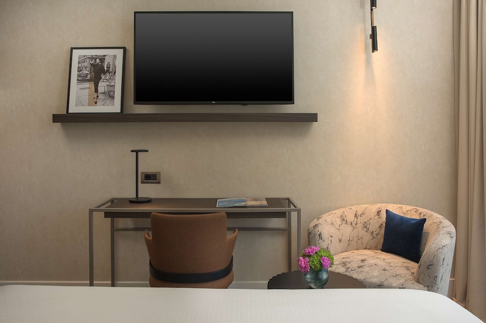 NH Collection Milano City Life — Hotel rooms in Milan, Lombardy